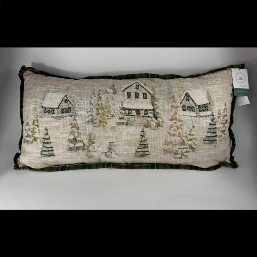 Rachel Ashwell Snowy Village Scene Green Plaid Trim Decorative Pillow  Charming